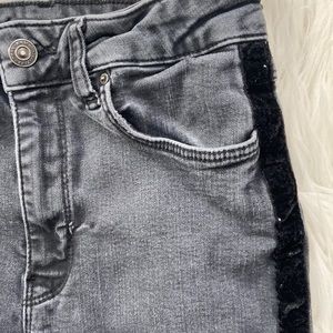Zara skinny jeans with velvet side strip size 6
